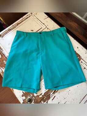 Men's Chaps Turquoise Golf Shorts/ Comfort Waistband/Size 38